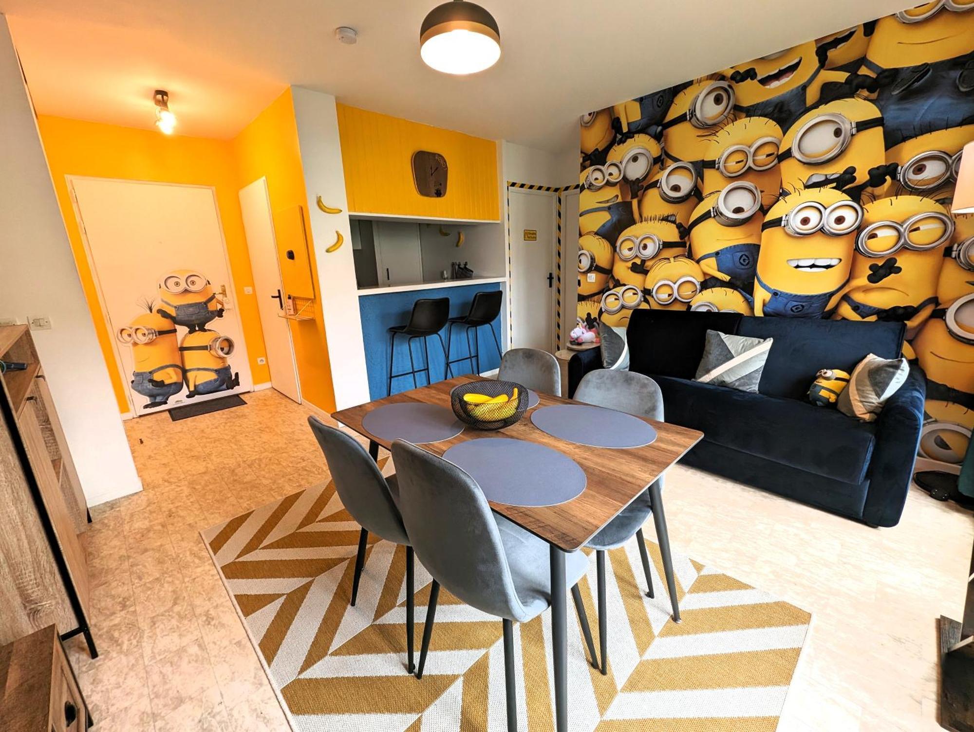 Le Repaire Des Minions - 10' Disney - Familial Баї-Роменвільє Екстер'єр фото