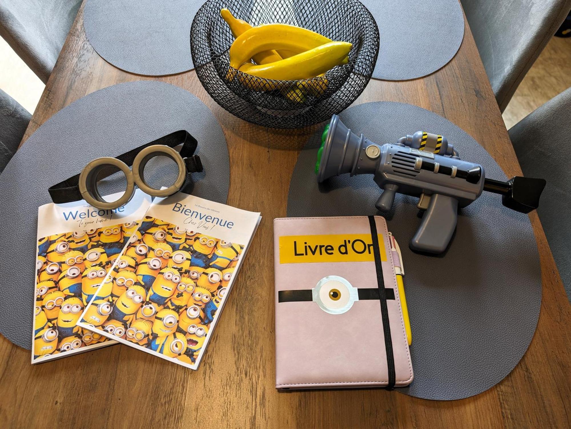 Le Repaire Des Minions - 10' Disney - Familial Баї-Роменвільє Екстер'єр фото